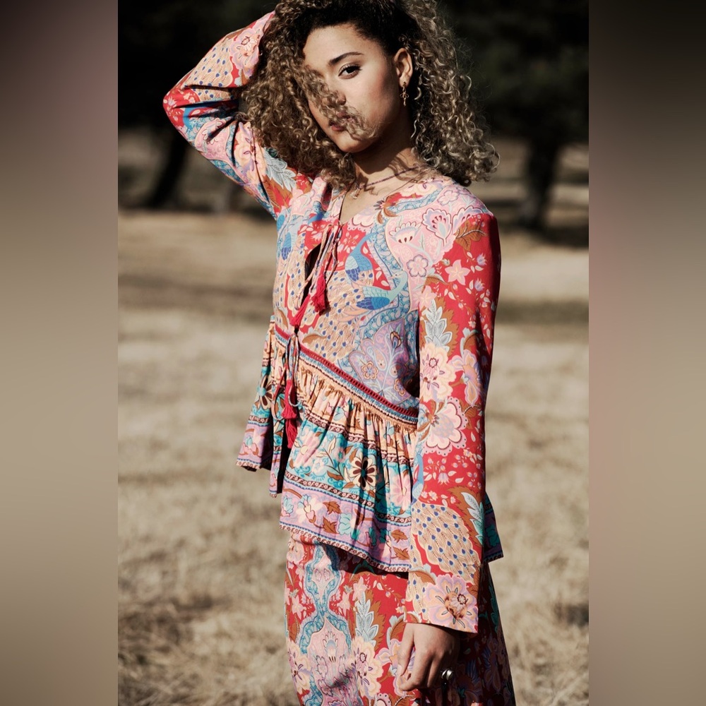 Spell Lotus jacket - Picture 1 of 9